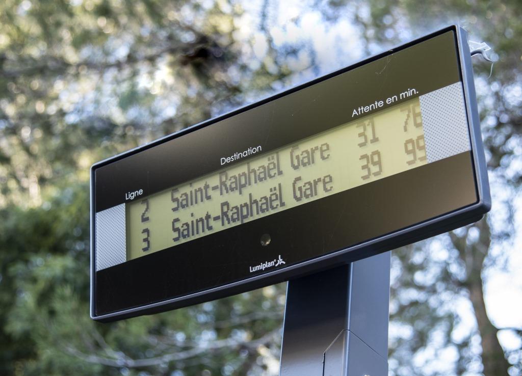 lumiplan-borne-st-raphael-gare